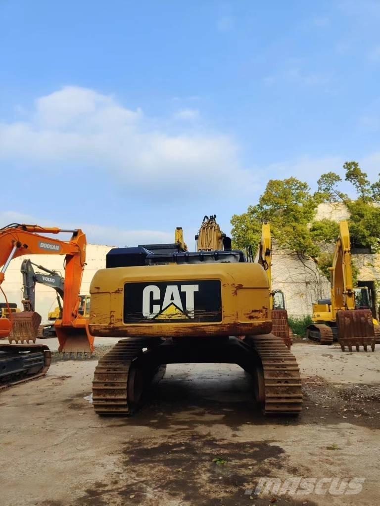 CAT 349 D2 Vikšriniai ekskavatoriai