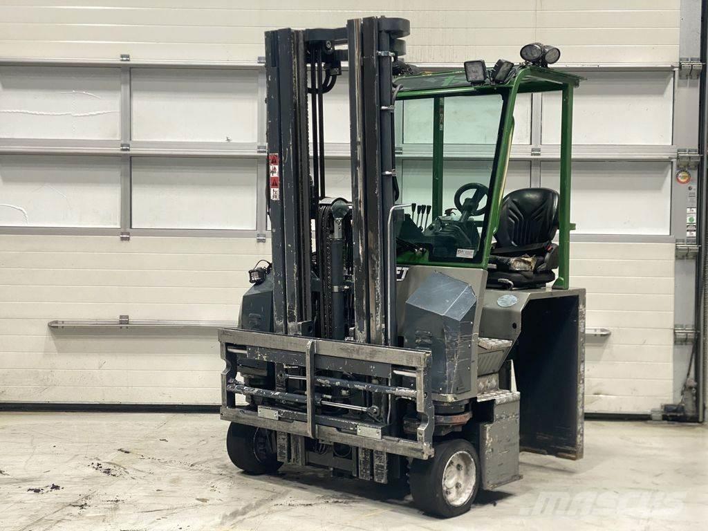 Combilift CBE2500 Krautuvai su pakrovimu iš šonų