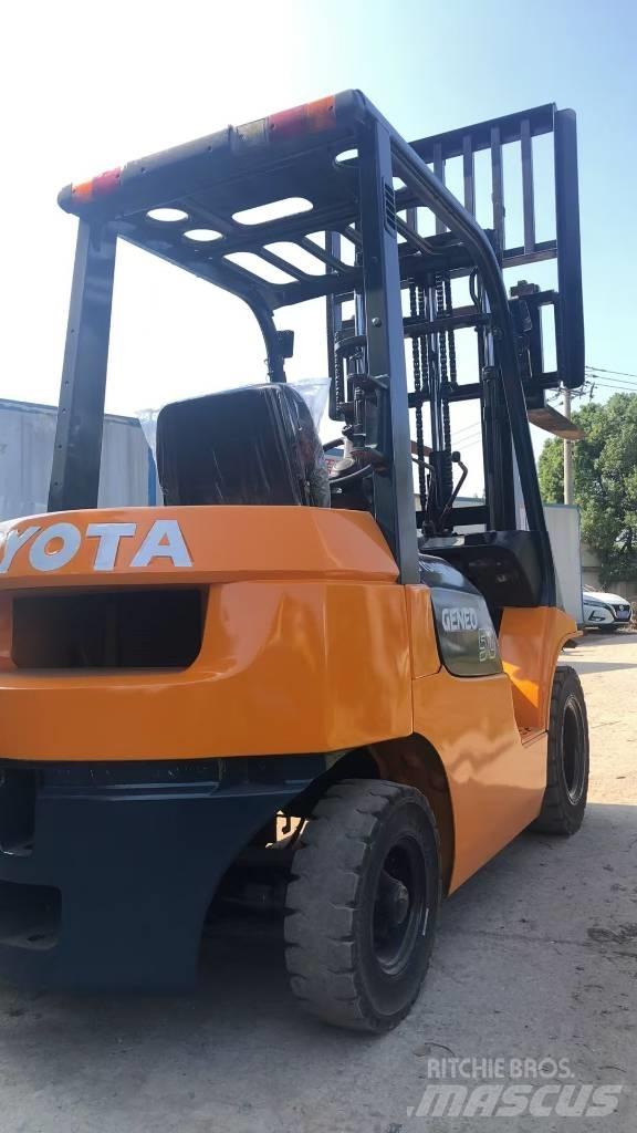 Toyota FD 50 Dyzeliniai krautuvai