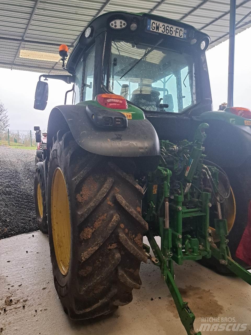 John Deere 6120 M Traktoriai