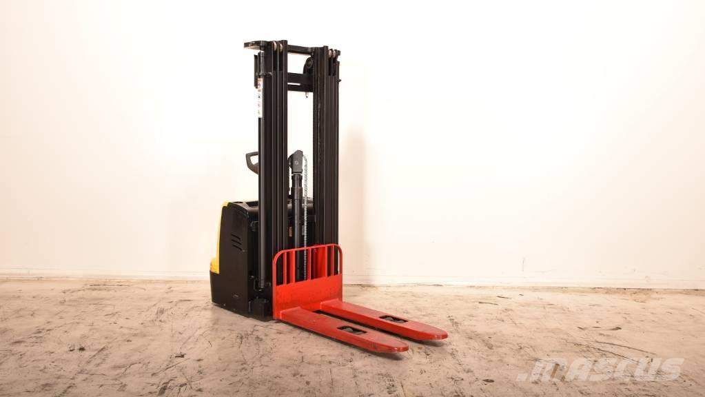 Hyster S1.5UT-24 Rankiniai vėžimėliai
