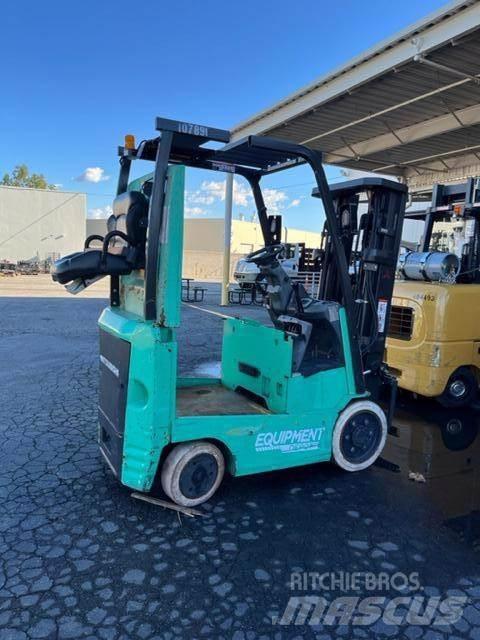 Mitsubishi FBC25 Elektriniai šakiniai krautuvai