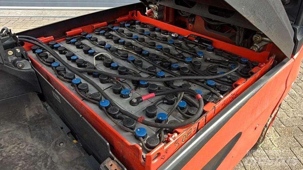 Linde E25L-01 Šakiniai krautuvai - Kita