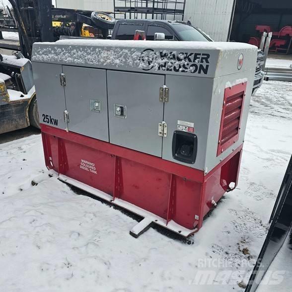 Wacker Neuson G25 Dyzeliniai generatoriai
