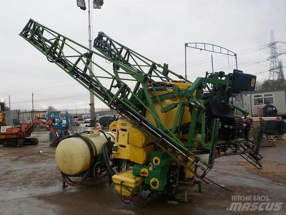 John Deere 510 Prikabinami purkštuvai