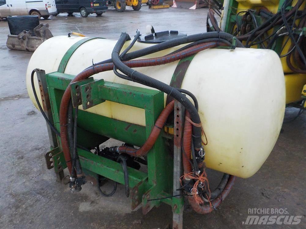 John Deere 510 Prikabinami purkštuvai