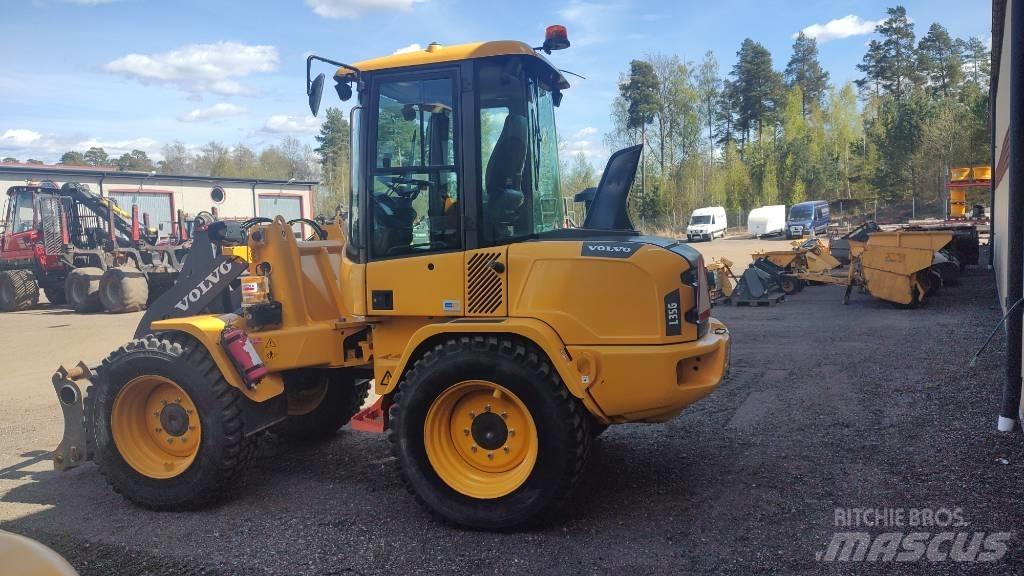 Volvo L 35 G Naudoti ratiniai krautuvai