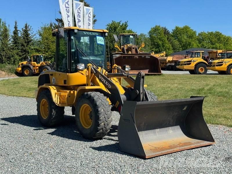 Volvo L 35 G Naudoti ratiniai krautuvai