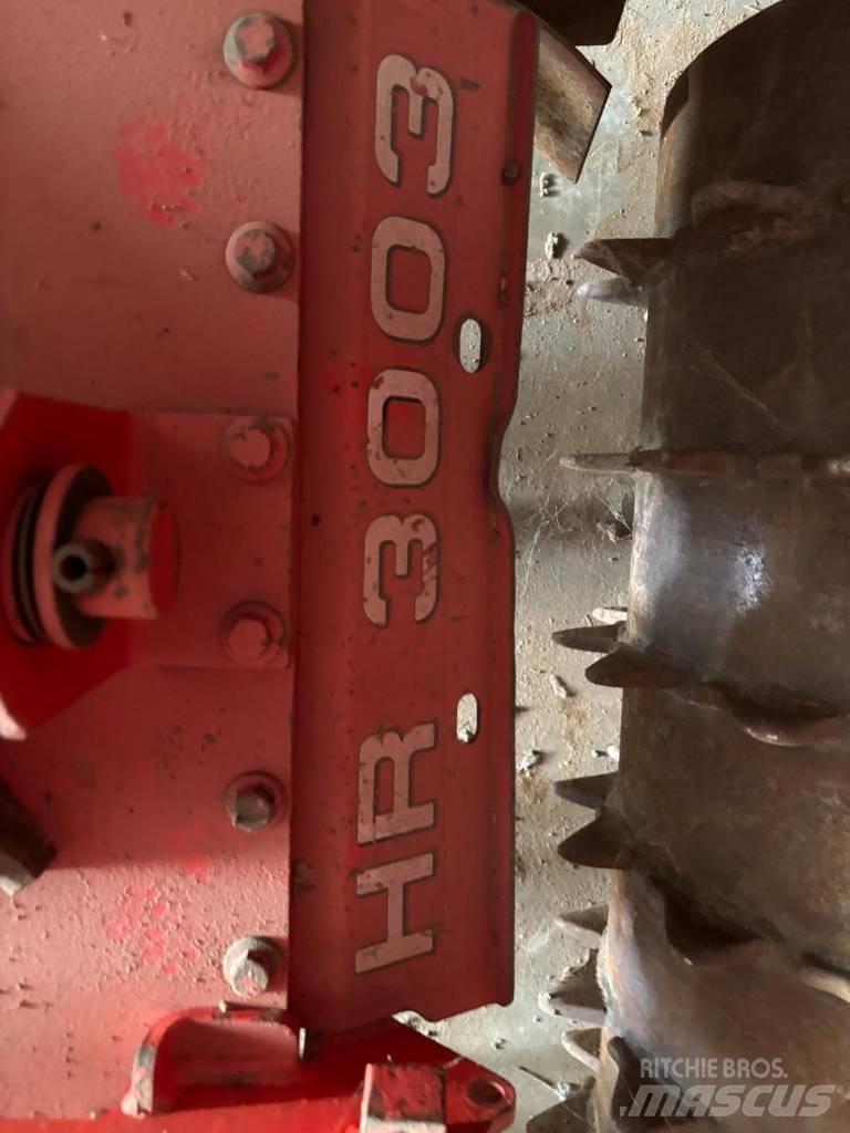 Kuhn HR 3003 D Varomosios akėčios ir žemės frezos