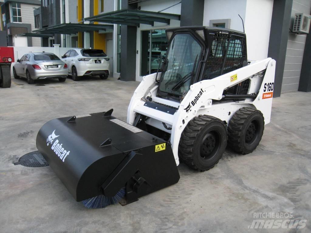 Bobcat S 160 Krautuvai su šoniniu pasukimu