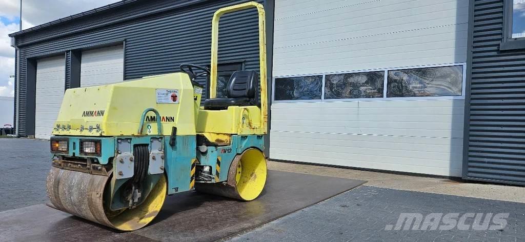 Ammann AV 12 Kiti volai