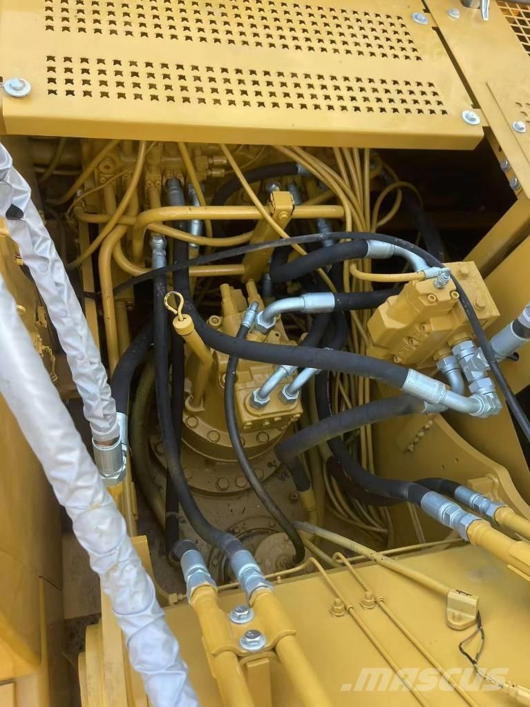 CAT 320 B Vikšriniai ekskavatoriai