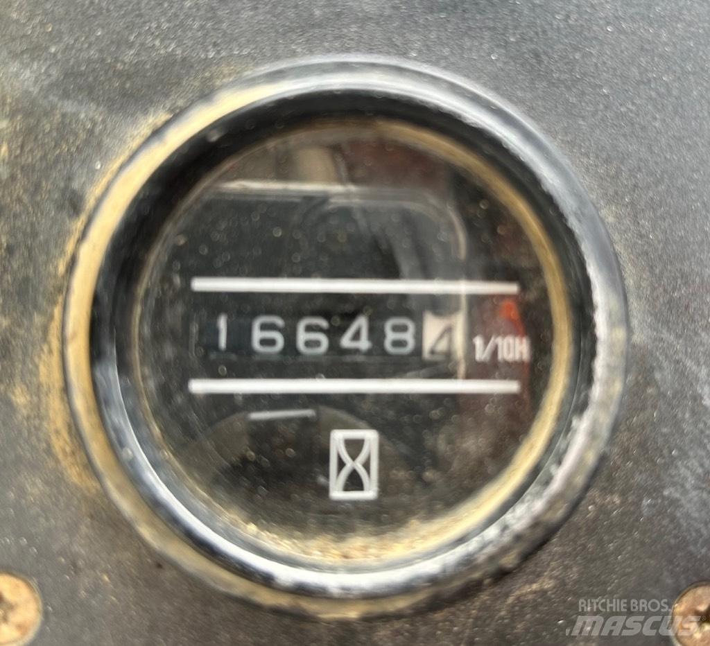 Nissan WF03A35U Dyzeliniai krautuvai