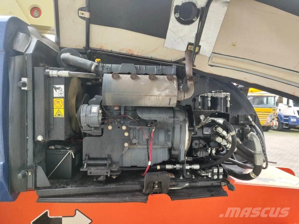JLG 860 SJ Teleskopiniai keltuvai