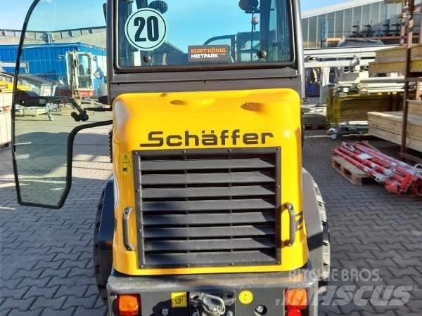 Schäffer 2430 SLT Krautuvai su šoniniu pasukimu