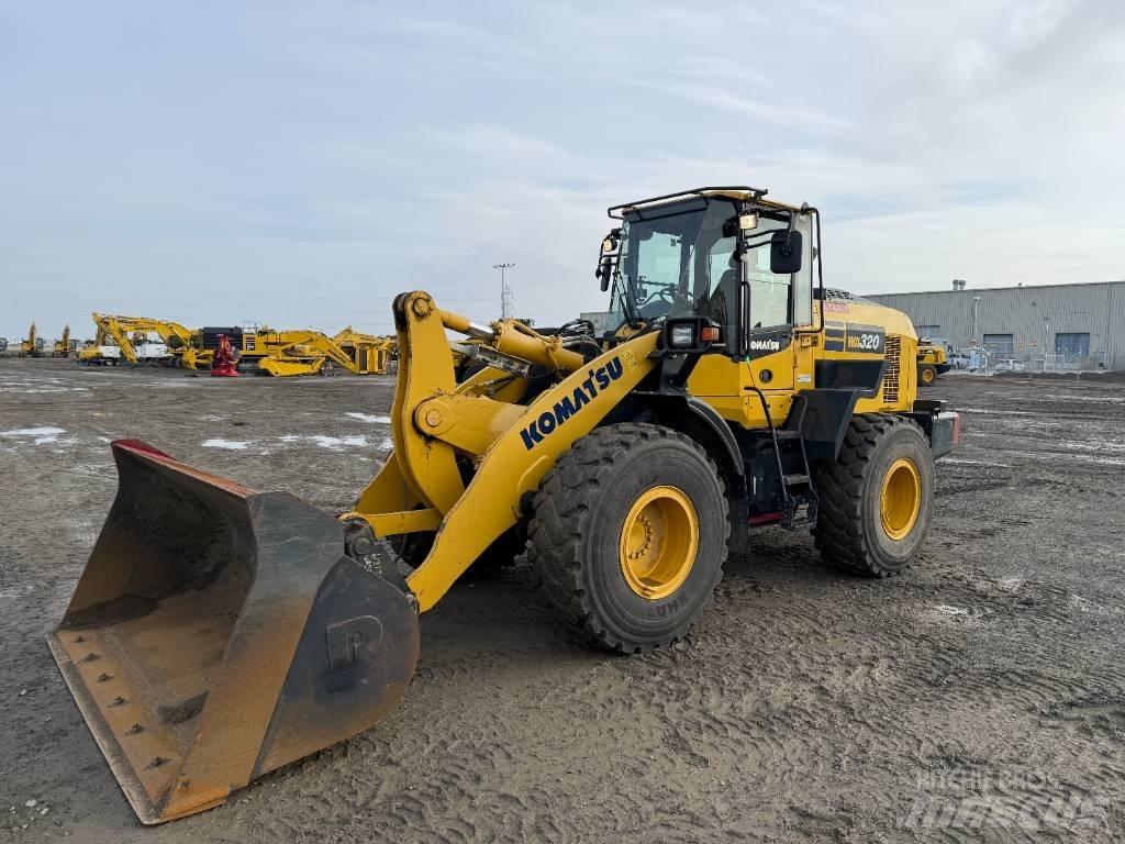 Komatsu WA320-8 Naudoti ratiniai krautuvai