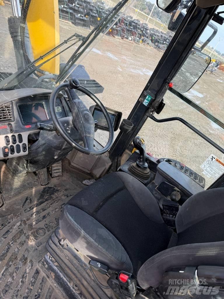 Komatsu WA320-8 Naudoti ratiniai krautuvai