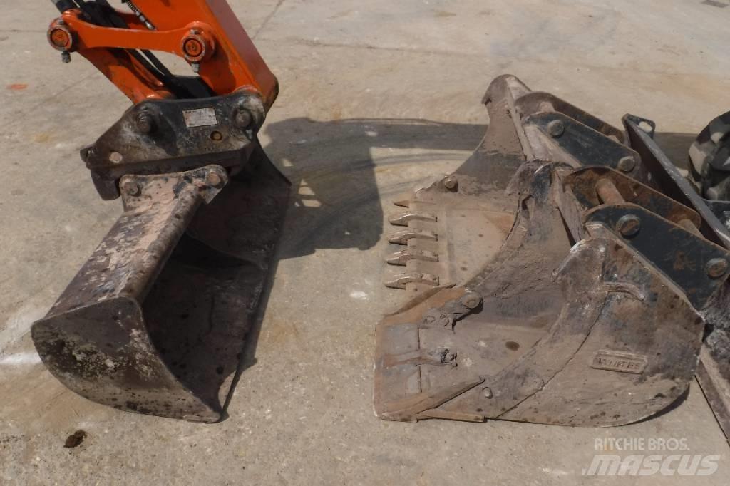 Hitachi ZX 85 US B-6 Vidutinės galios ekskavatoriai 7-12 t