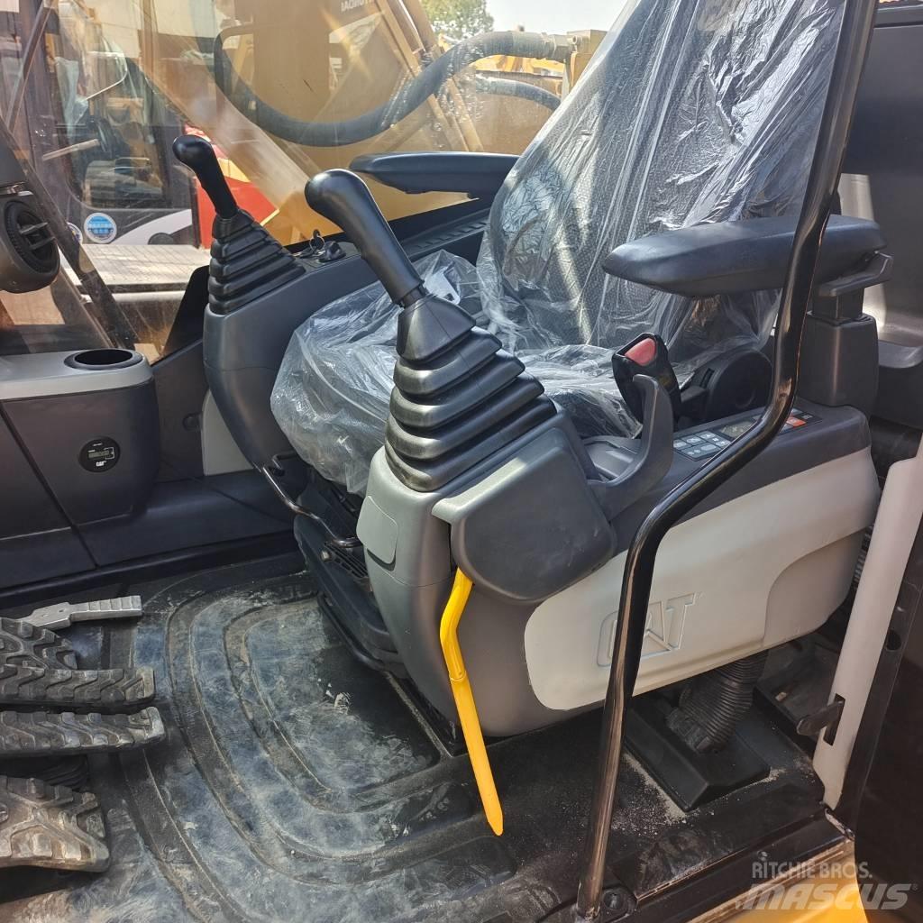 CAT 320 D Vikšriniai ekskavatoriai