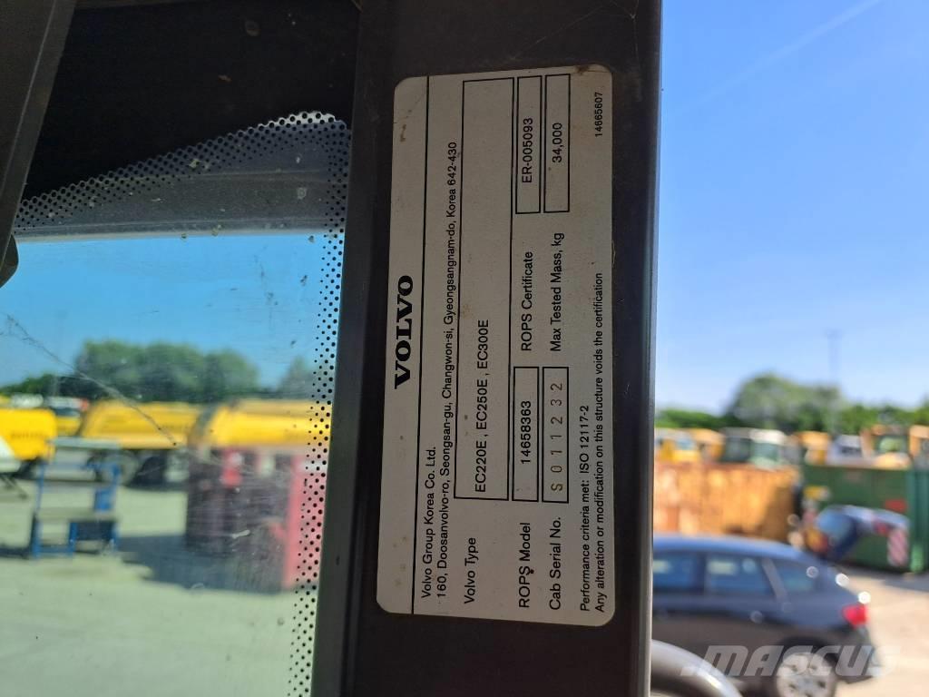 Volvo EC220EL Vikšriniai ekskavatoriai