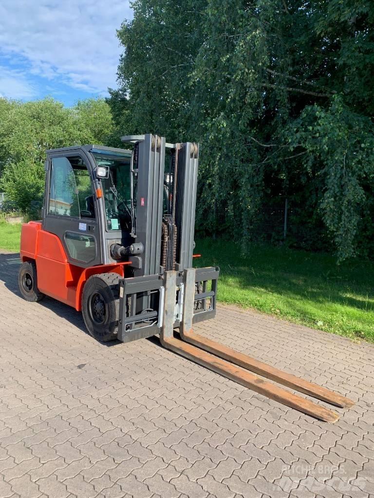 Nissan WG1F4F50Y Dyzeliniai krautuvai