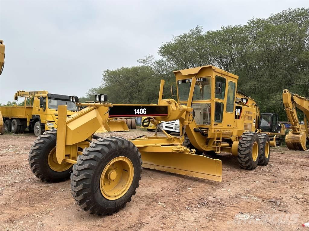 CAT 140 G Greideriai