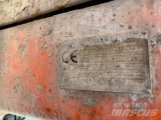 Hitachi EX 455 LC Vikšriniai ekskavatoriai