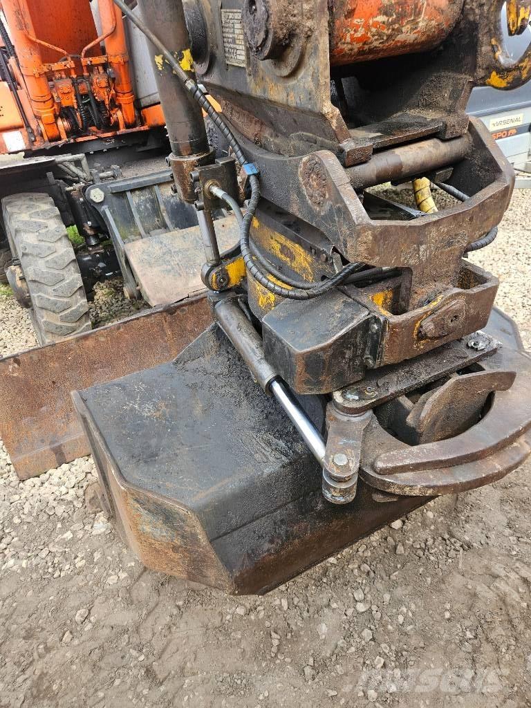 Fiat-Hitachi EX165W Ratiniai ekskavatoriai