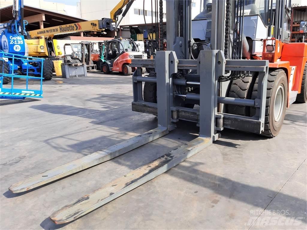 Kalmar DCE120 12 Dyzeliniai krautuvai