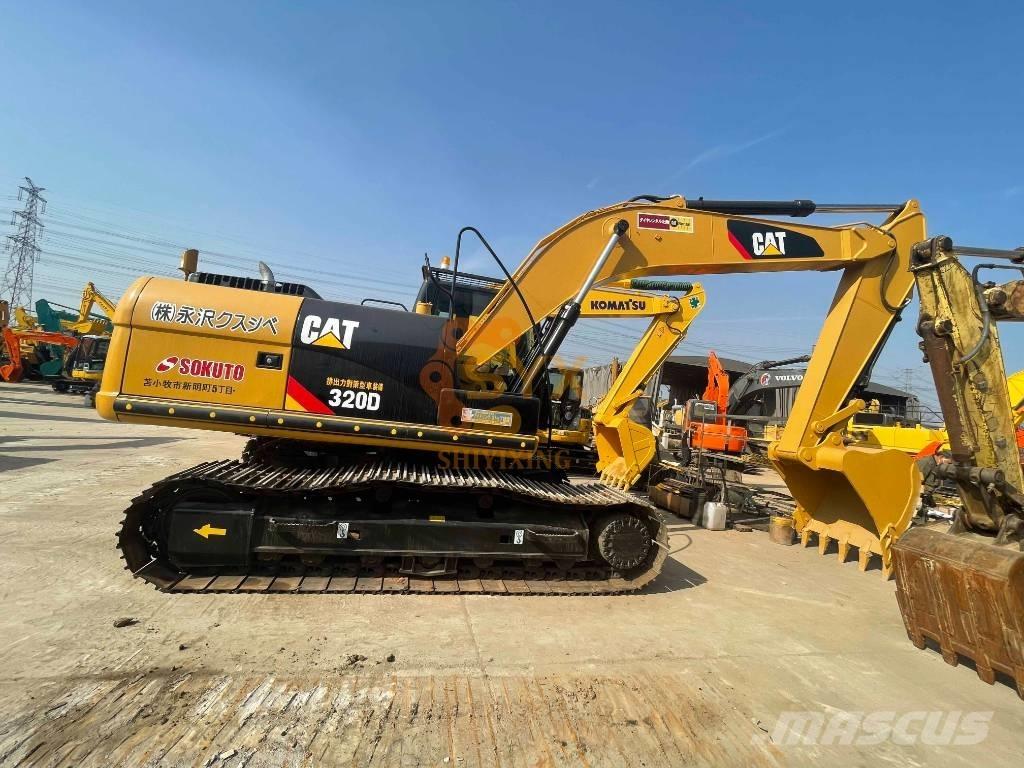 CAT 326 D2 Vikšriniai ekskavatoriai