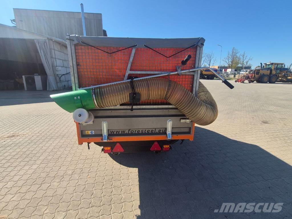 Foresteel F2200 Kompaktinių traktorių priedai
