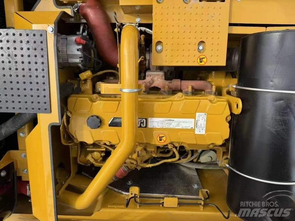 CAT 336 D Vikšriniai ekskavatoriai