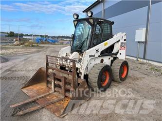 Bobcat A 220 Krautuvai su šoniniu pasukimu