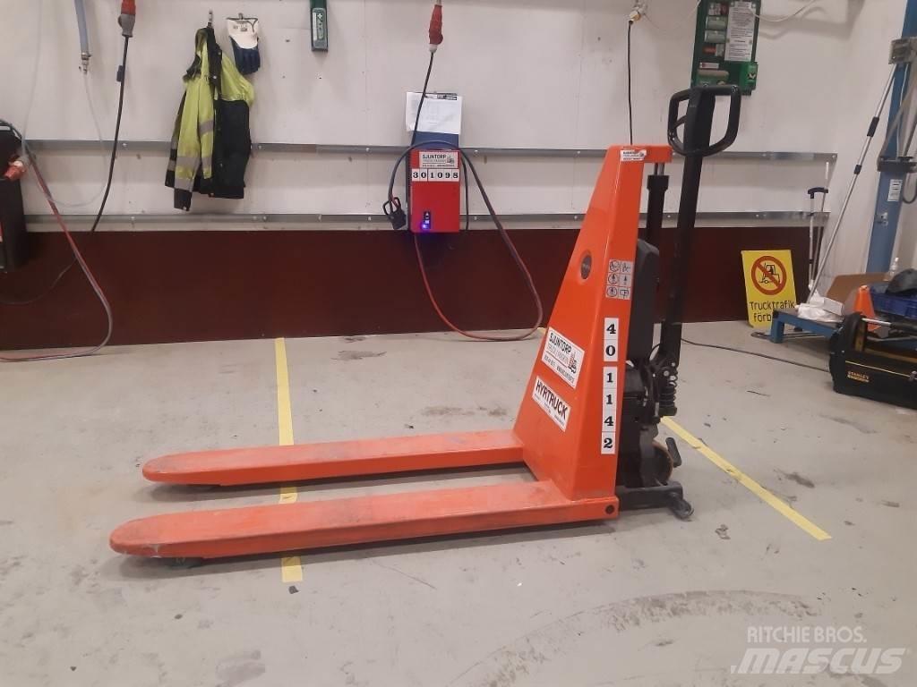 BT HHL100 Mažų aukščių keltuvai