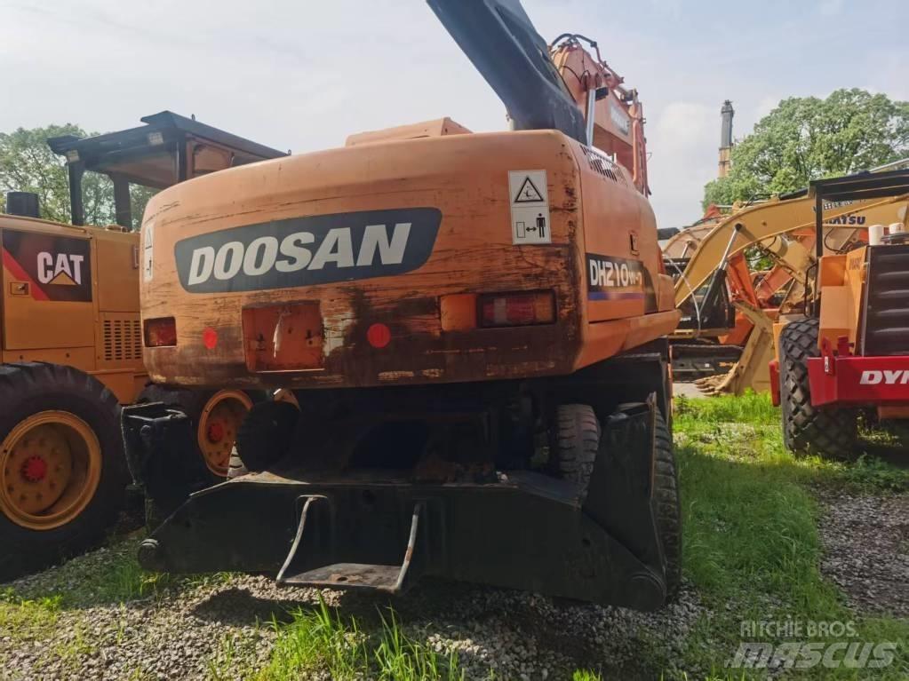 Doosan DH 210 W Ratiniai ekskavatoriai