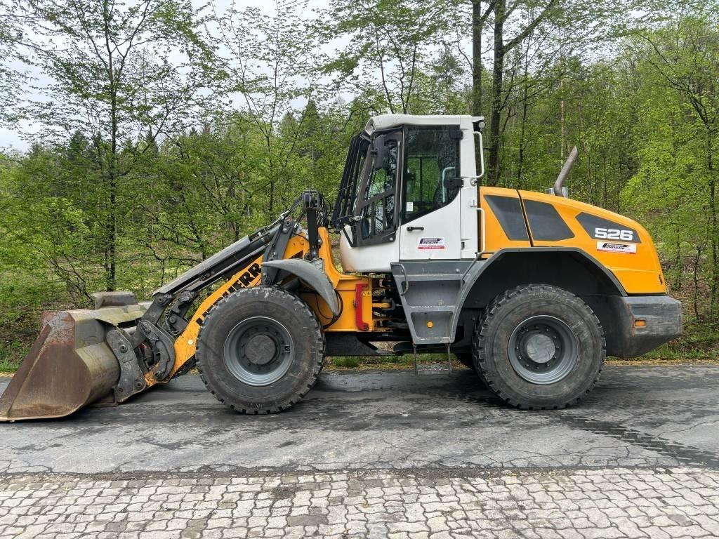 Liebherr L 526 Naudoti ratiniai krautuvai