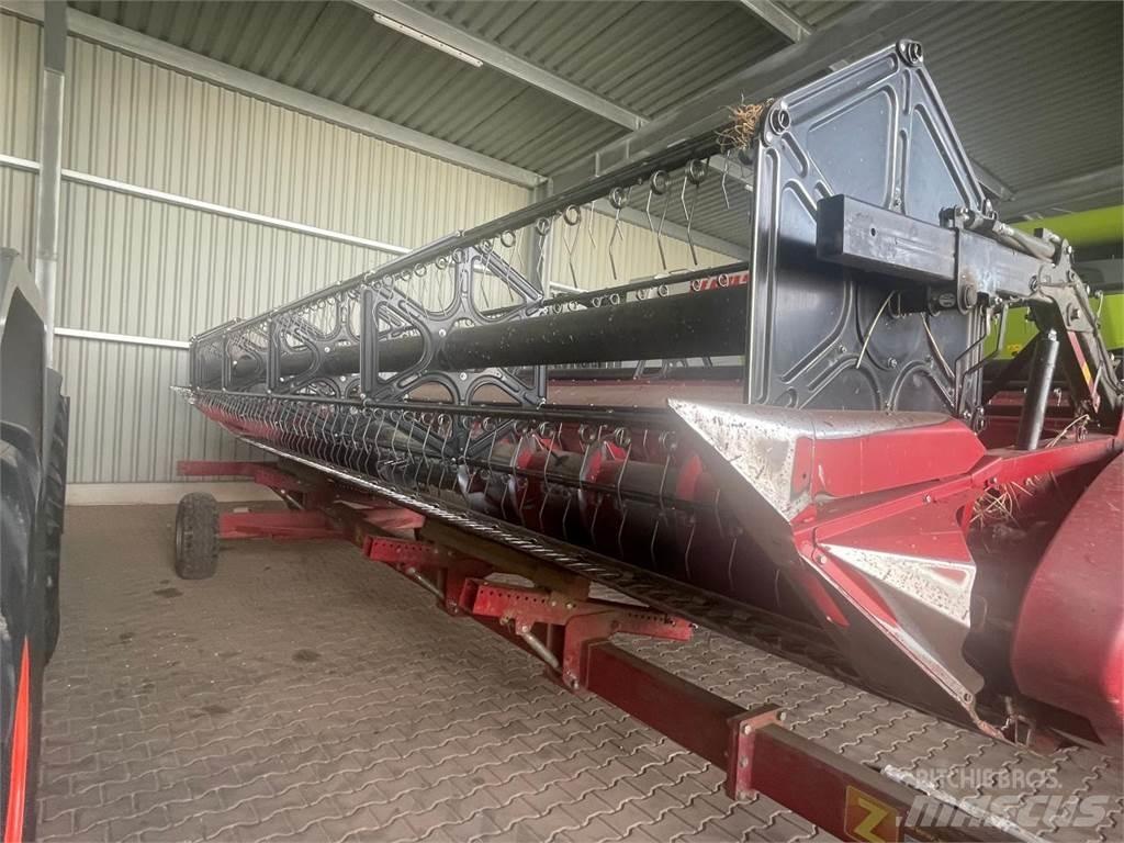 Case IH 8230 AF Derliaus nuėmimo kombainai