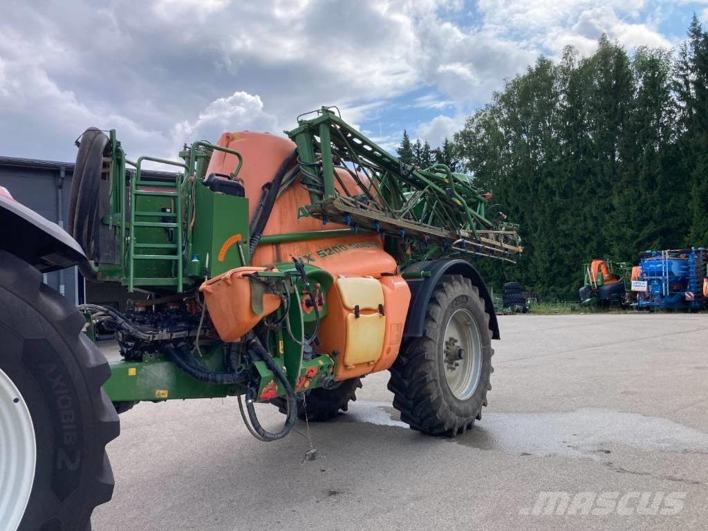 Amazone UX 5200 , 24 M Prikabinami purkštuvai