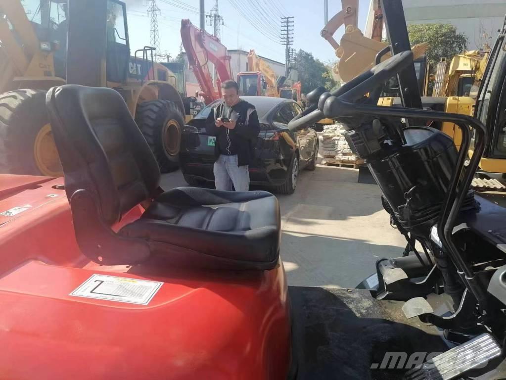 Toyota FD 30 Dyzeliniai krautuvai