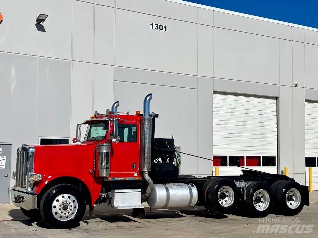 Peterbilt 388 Naudoti vilkikai