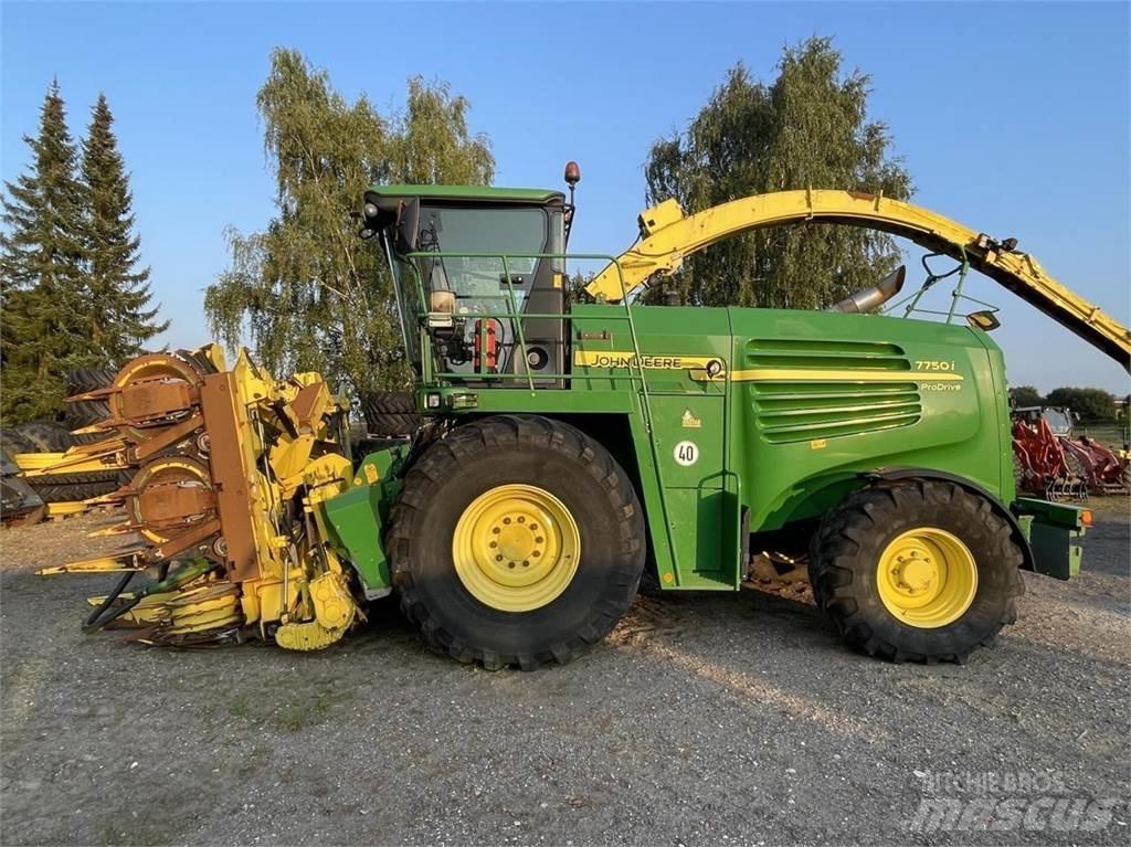 John Deere 7750 Pašarų ruošimo technika