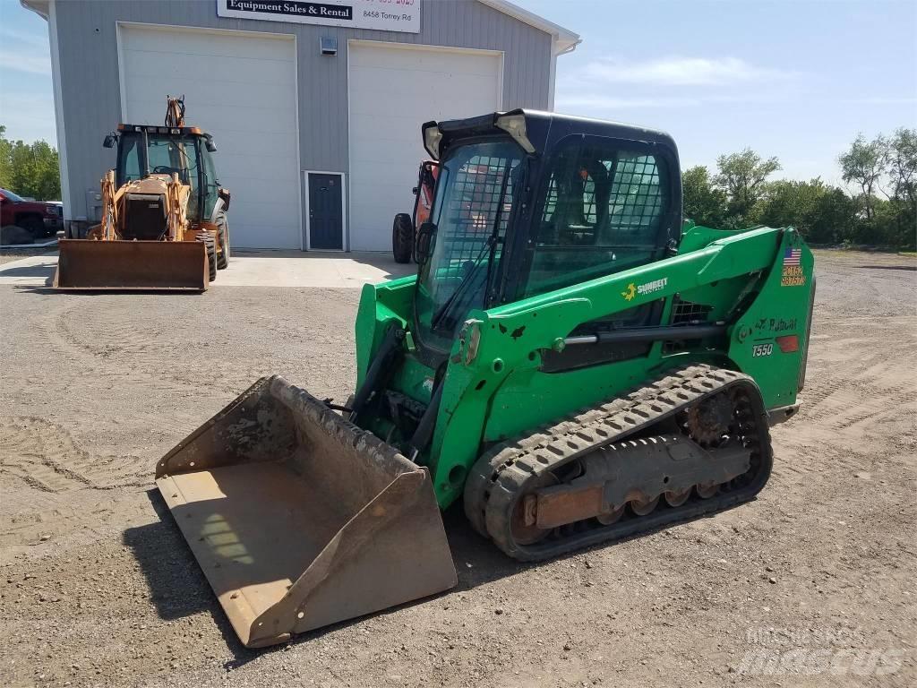 Bobcat T550 Krautuvai su šoniniu pasukimu