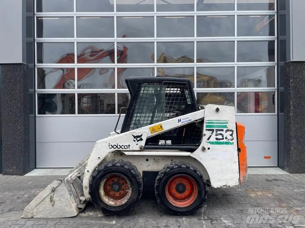 Bobcat 753 Krautuvai su šoniniu pasukimu