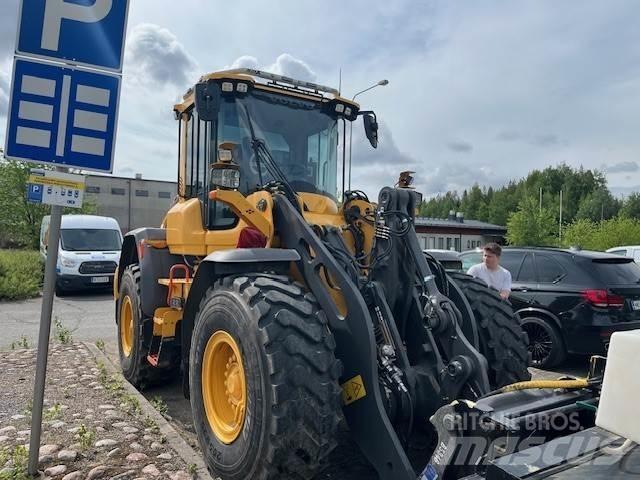 Volvo L70H Naudoti ratiniai krautuvai