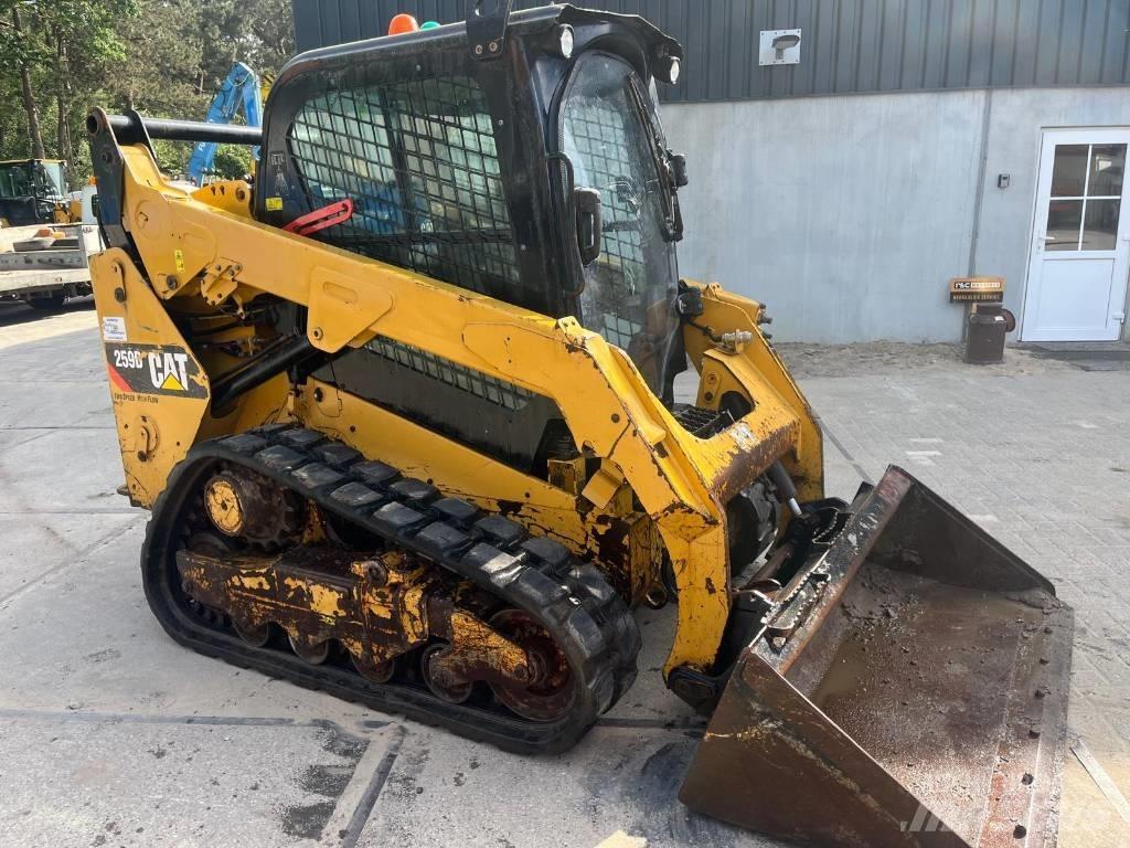 CAT 259 D Krautuvai su šoniniu pasukimu