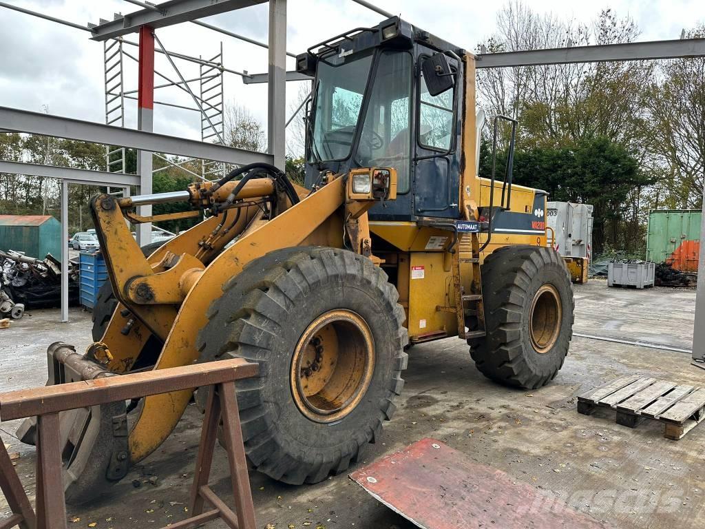 Komatsu WA200 Naudoti ratiniai krautuvai