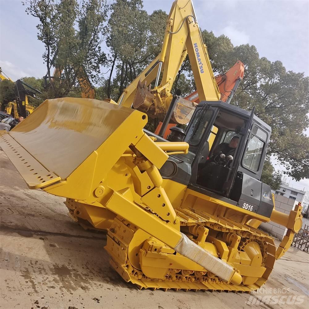 Shantui SD 16 Vikšriniai buldozeriai