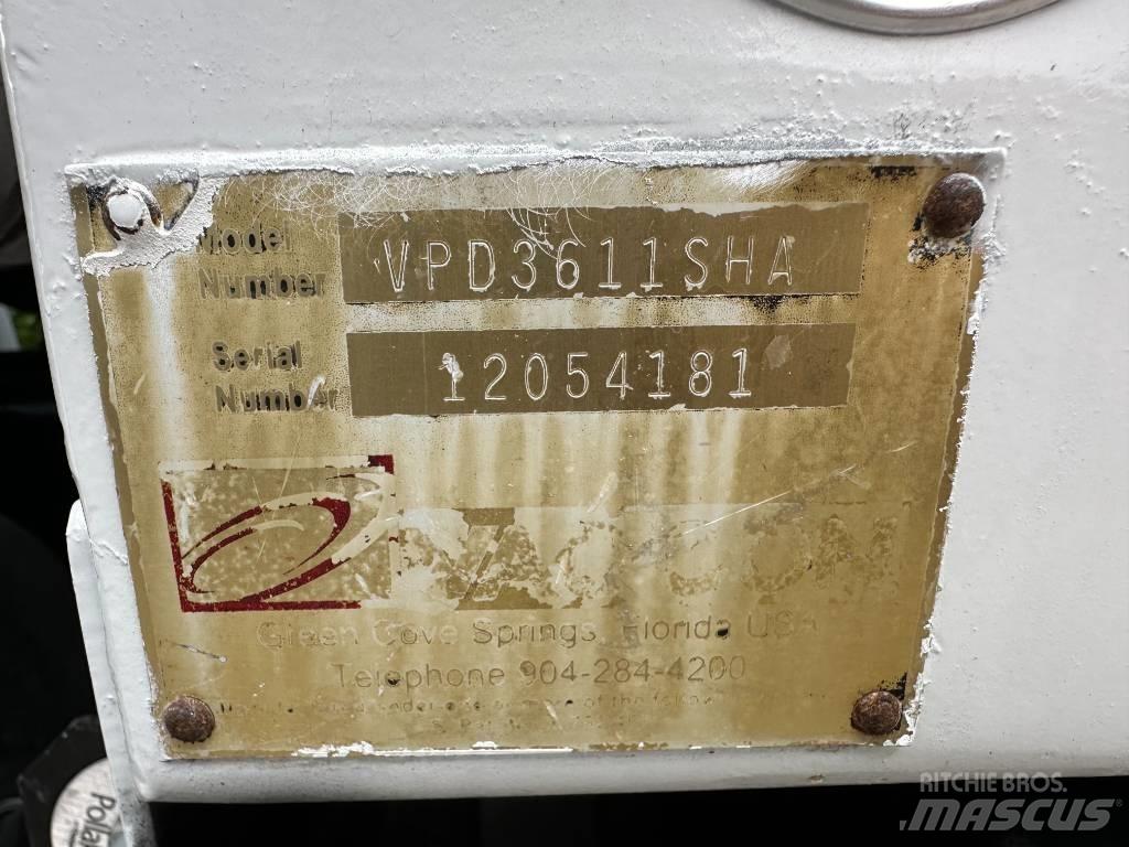 Sterling LT 8500 Kombinuotos paskirties / vakuuminiai sunkvežimiai