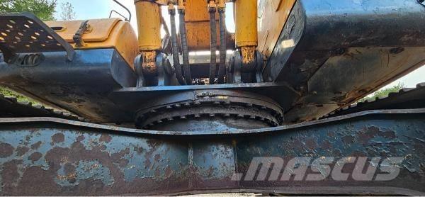 Hyundai Robex 300 LC Vikšriniai ekskavatoriai