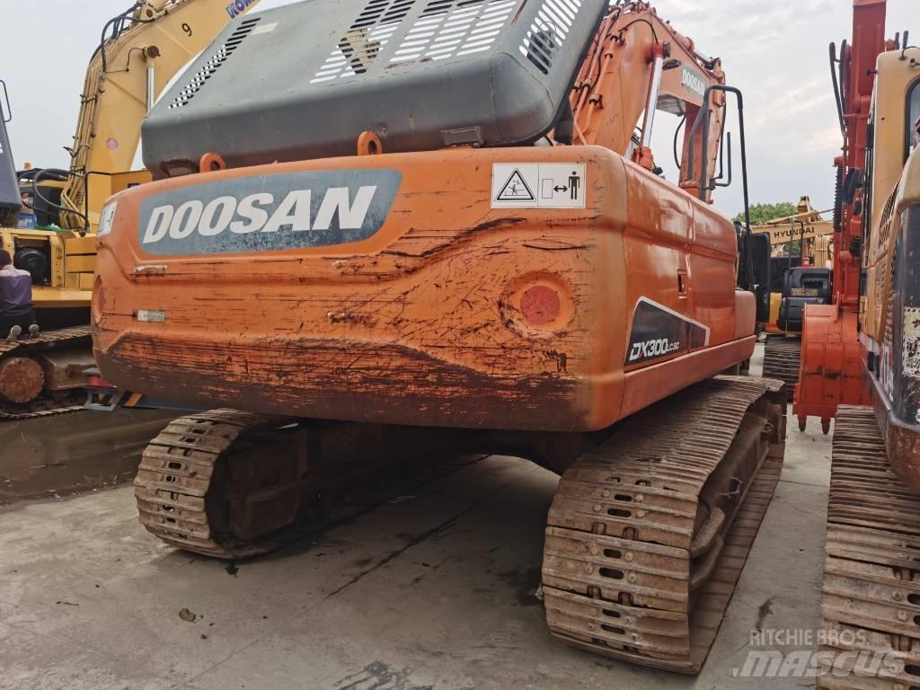 Doosan DX 300 LC Vikšriniai ekskavatoriai